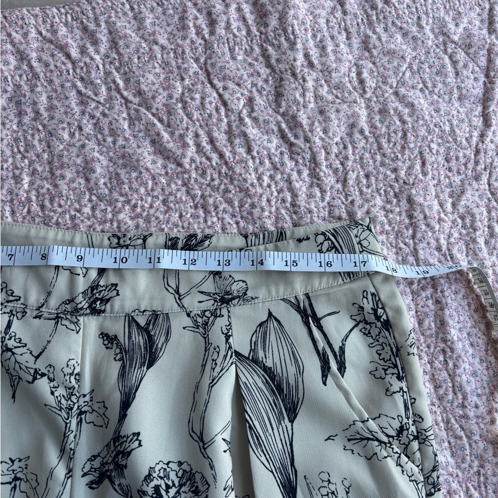 Cider Black and Cream Floral Wide-Leg Pants - Picture 5 of 8